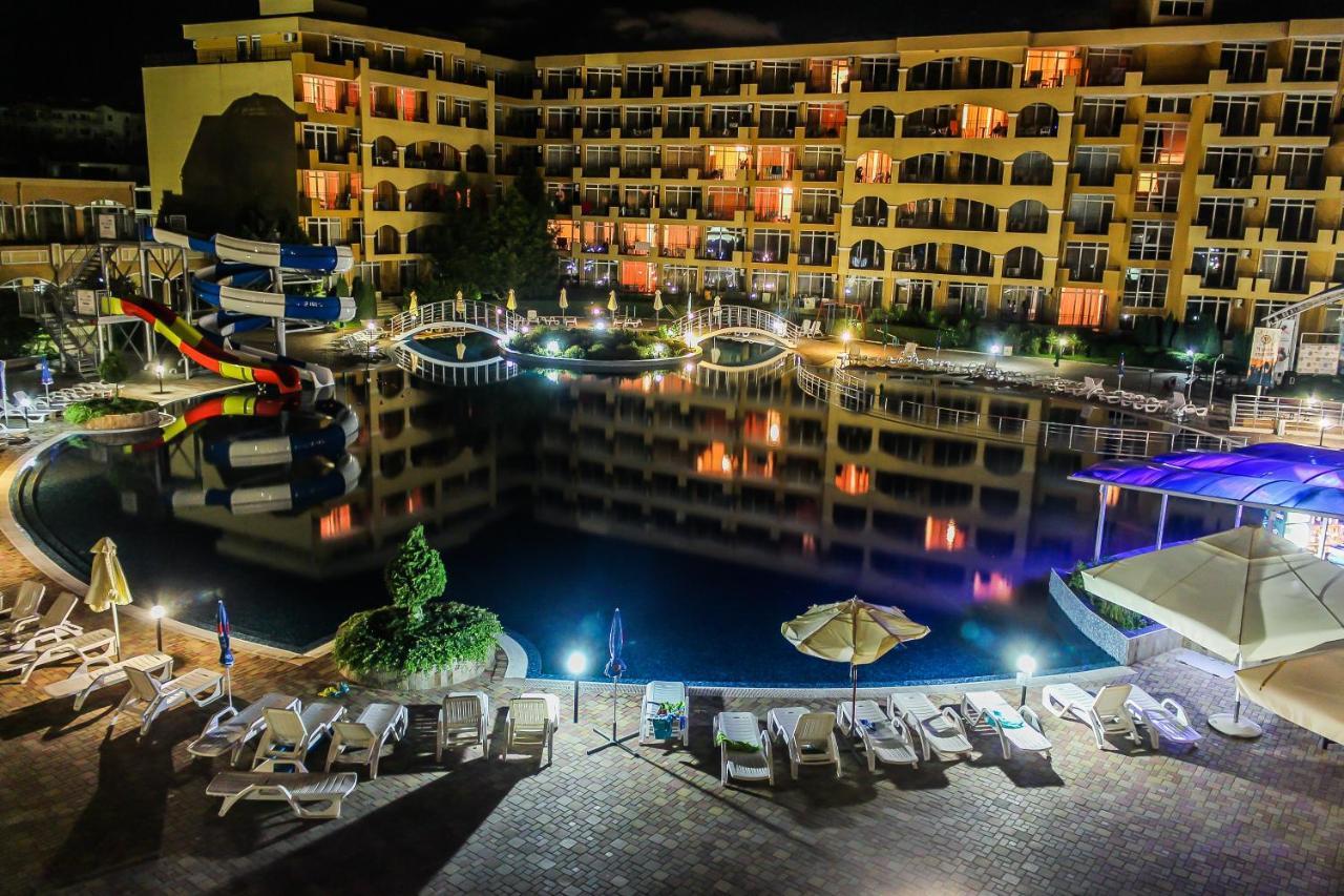Menada Grand Resort Apartments Aheloy Bagian luar foto