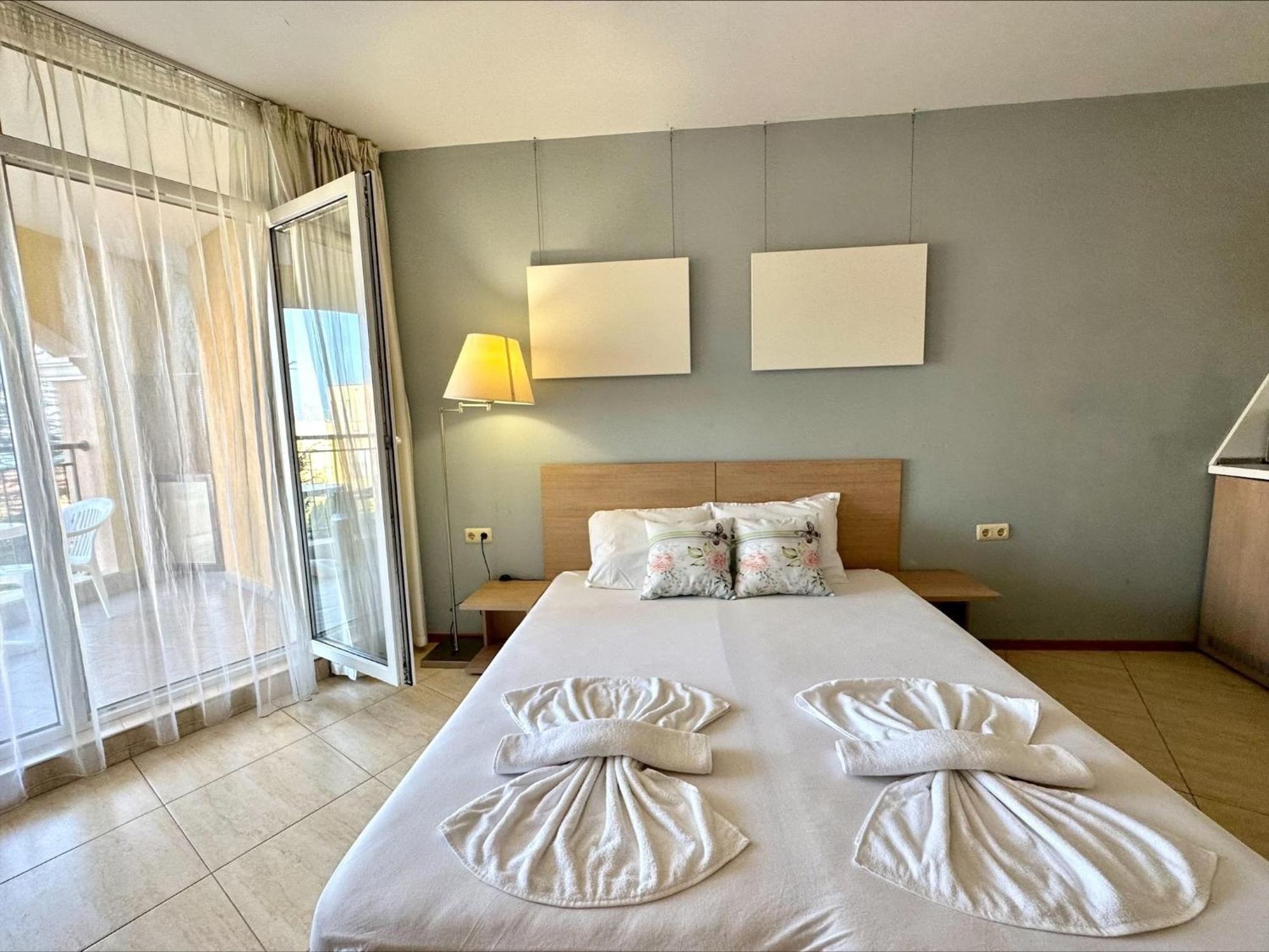 Menada Grand Resort Apartments Aheloy Ruang foto